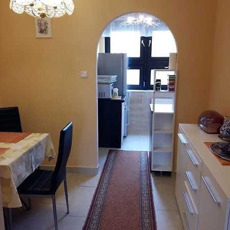 City Centre Apartment Győr Exteriör bild